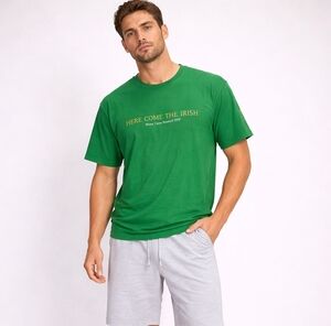 Delta Magnum Weight Size M Green Notre Dame “Here Come The Irish” 100% Cotton